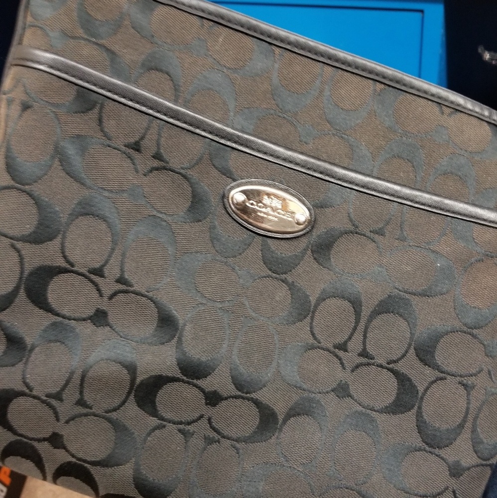 Coach crossbody purse